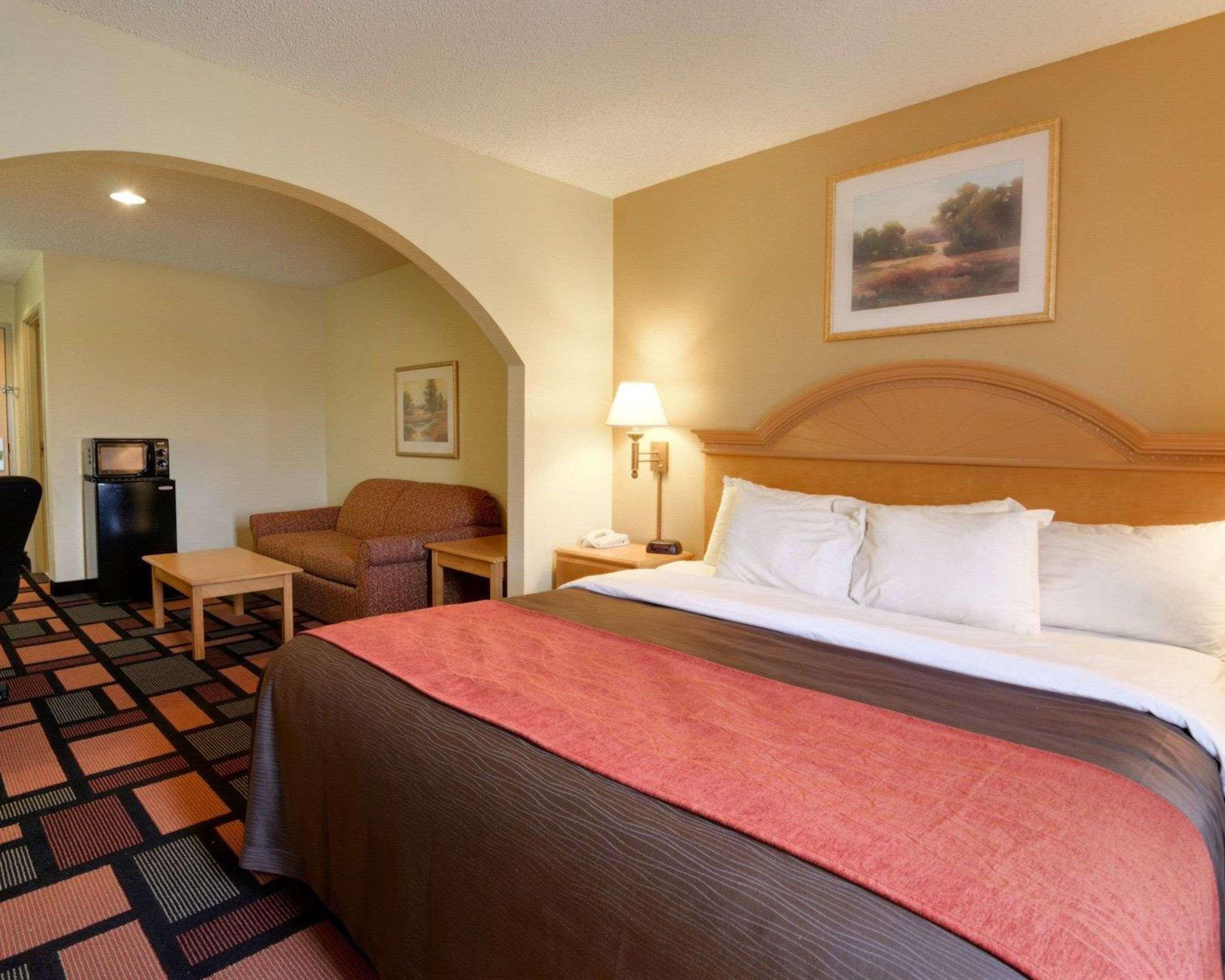 Quality Inn & Suites Malvern Екстер'єр фото