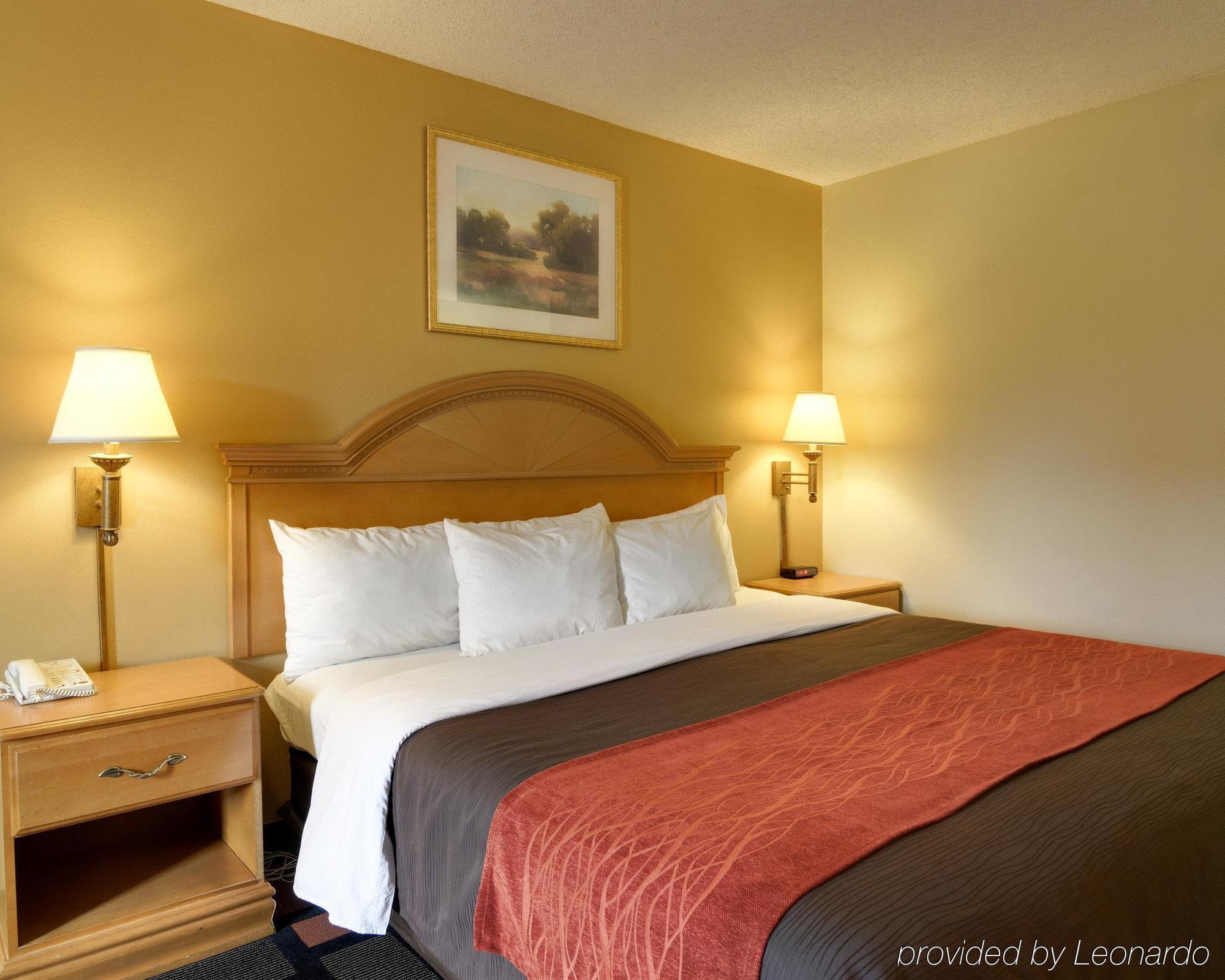 Quality Inn & Suites Malvern Екстер'єр фото